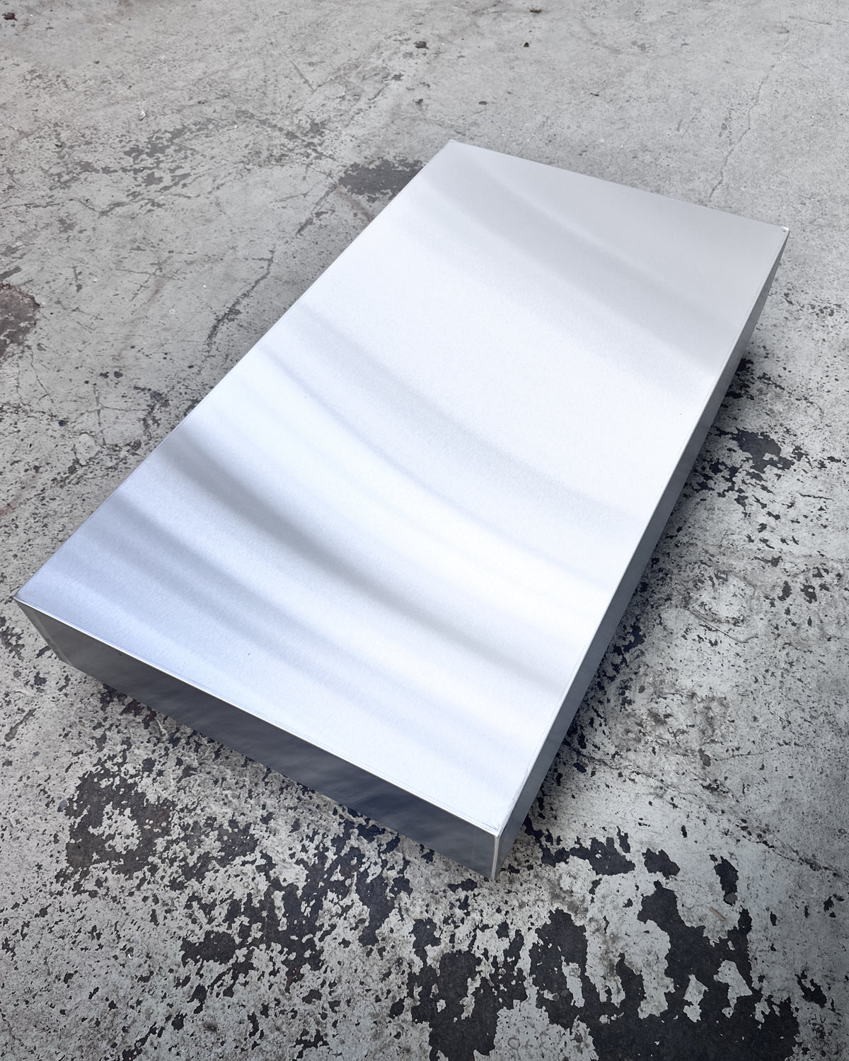 Floating Stainless Steel Coffeetable