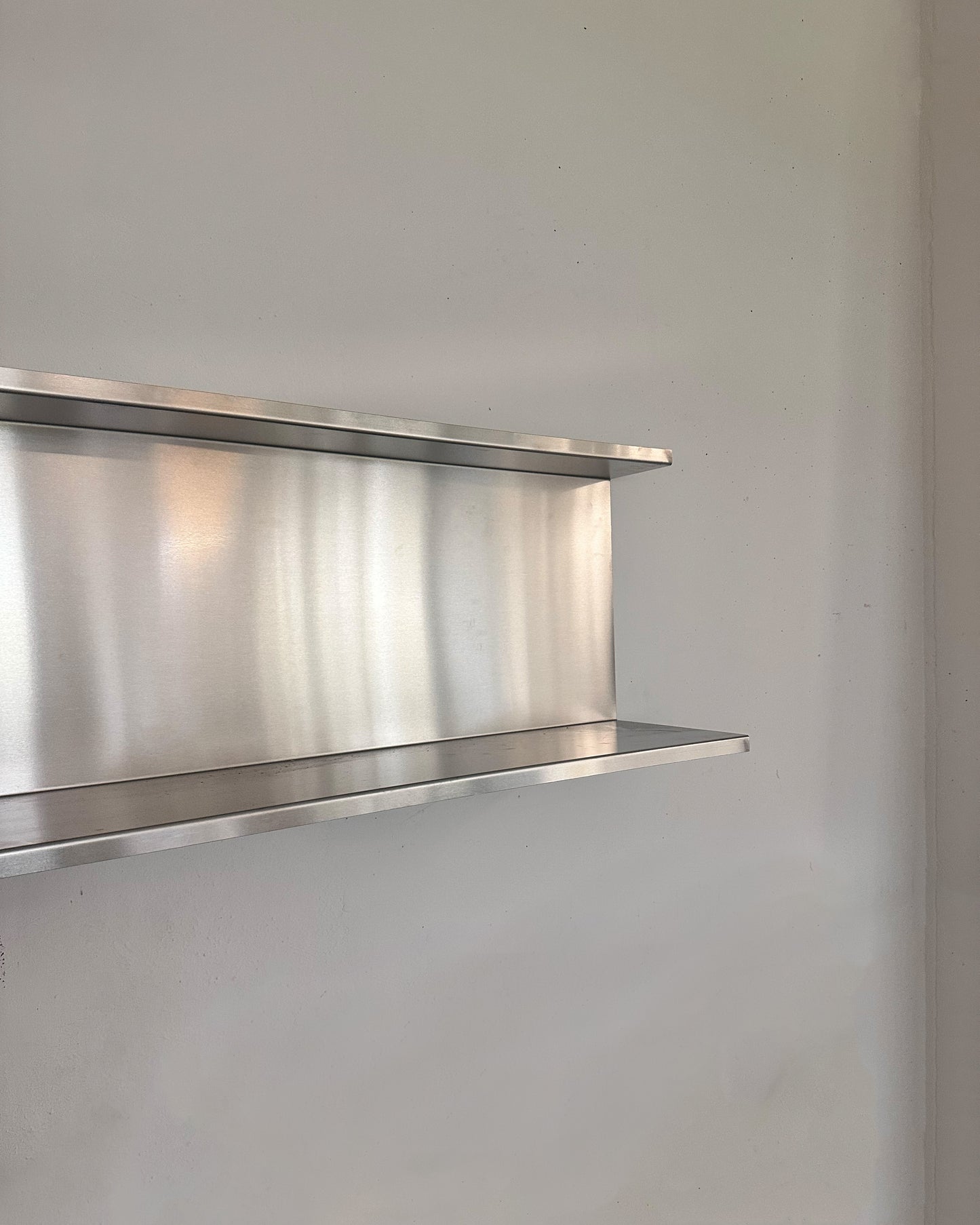 Aluminium Wall Cabinet