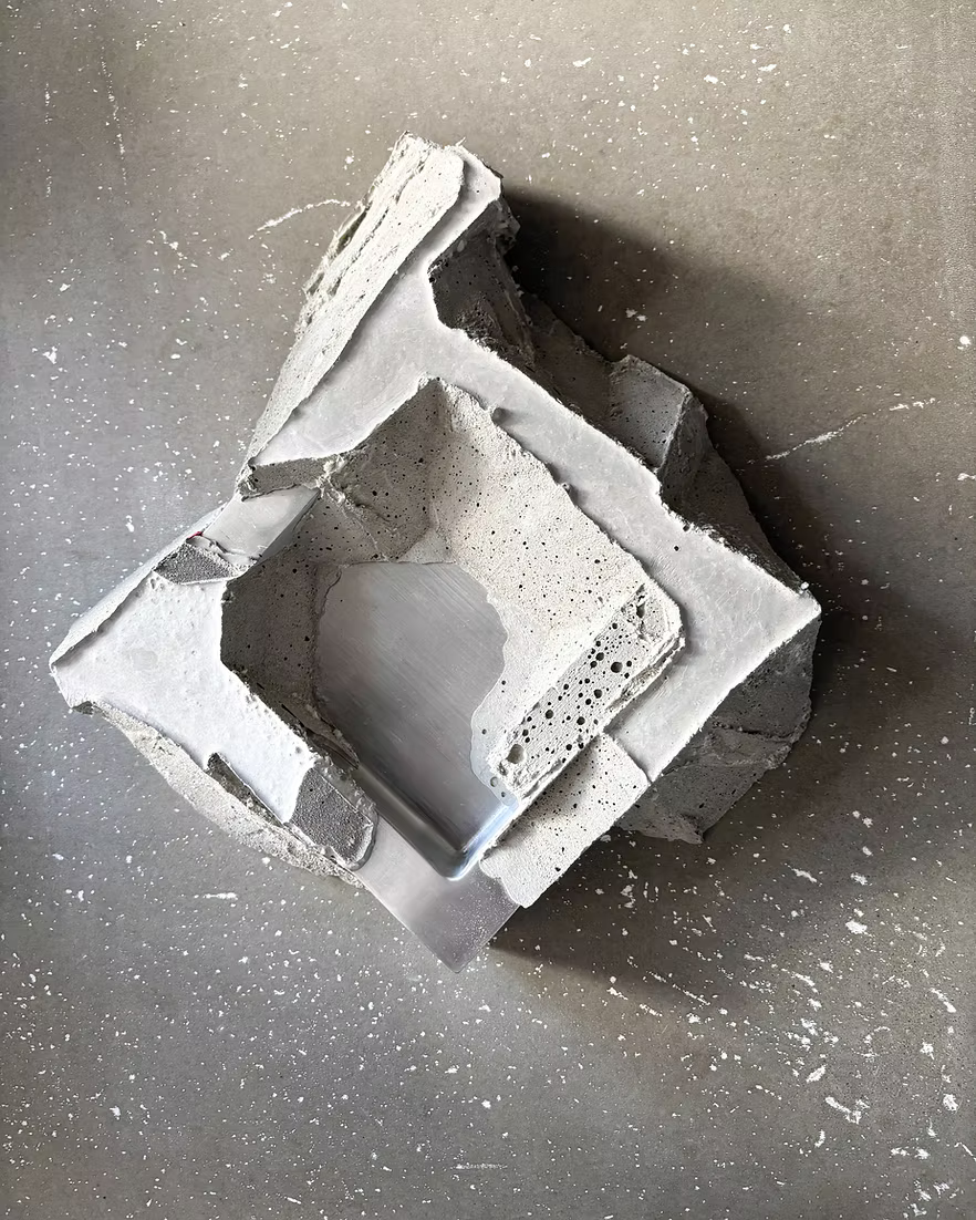 Stainless Steel & Concrete Tray