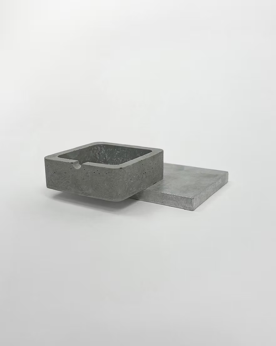 [NO SMOKE] Floating Ashtray