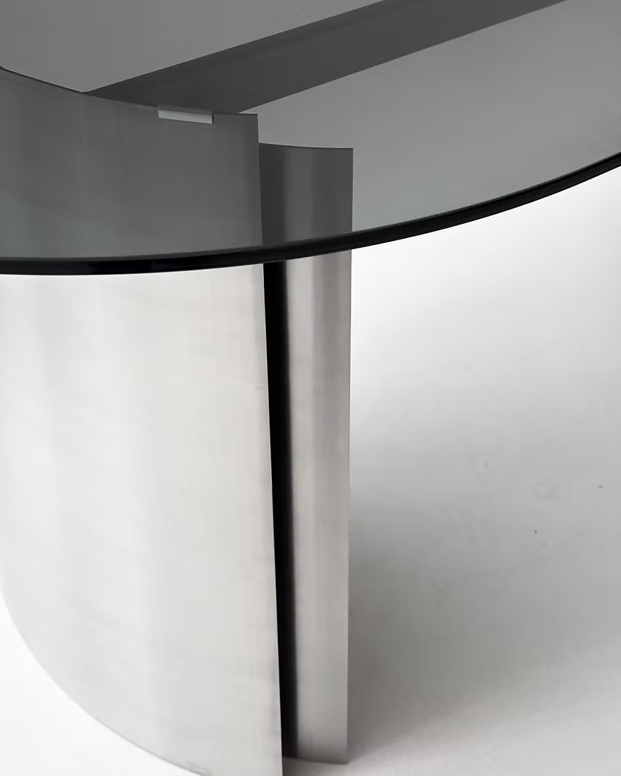 Rounded Stainless Steel Table