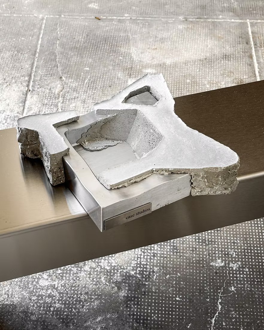 Stainless Steel & Concrete Tray