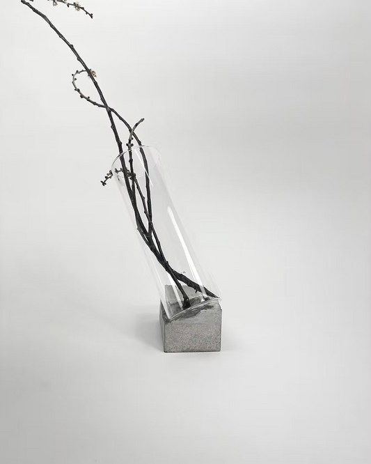 [PEAK] Concrete and Glass Flower Vase