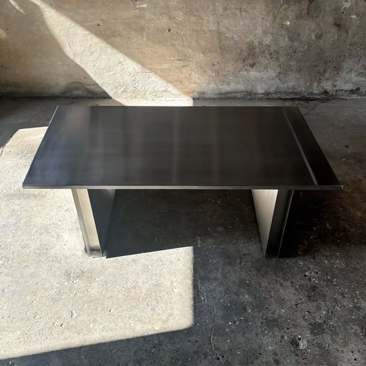 [STRATUM] Stainless Steel Table