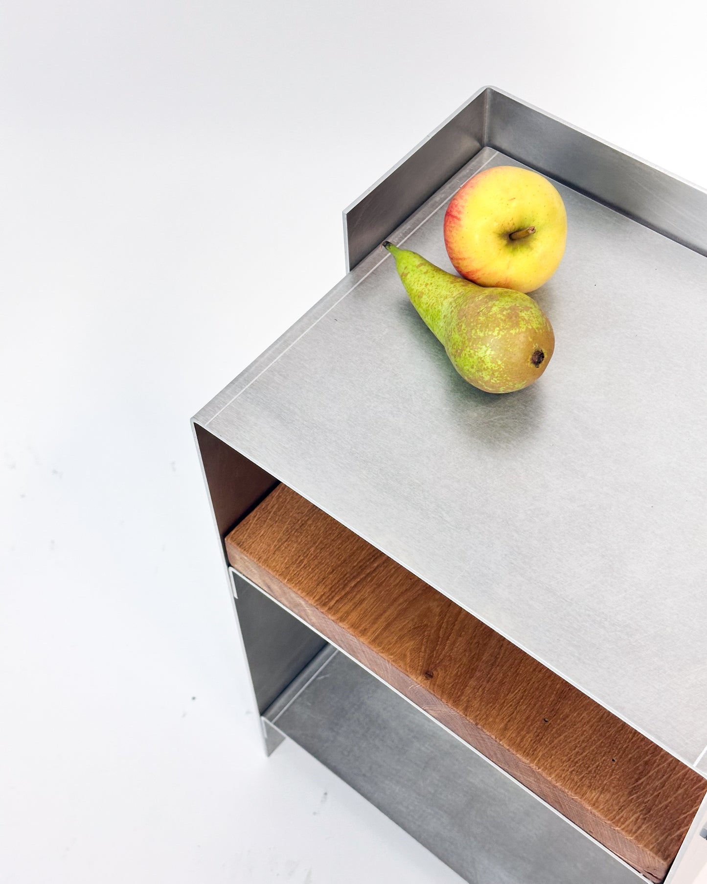 Matted Aluminium - Oak Wood Sidetable