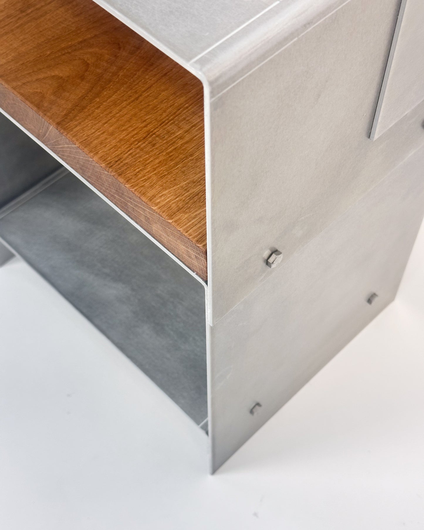 Matted Aluminium - Oak Wood Sidetable