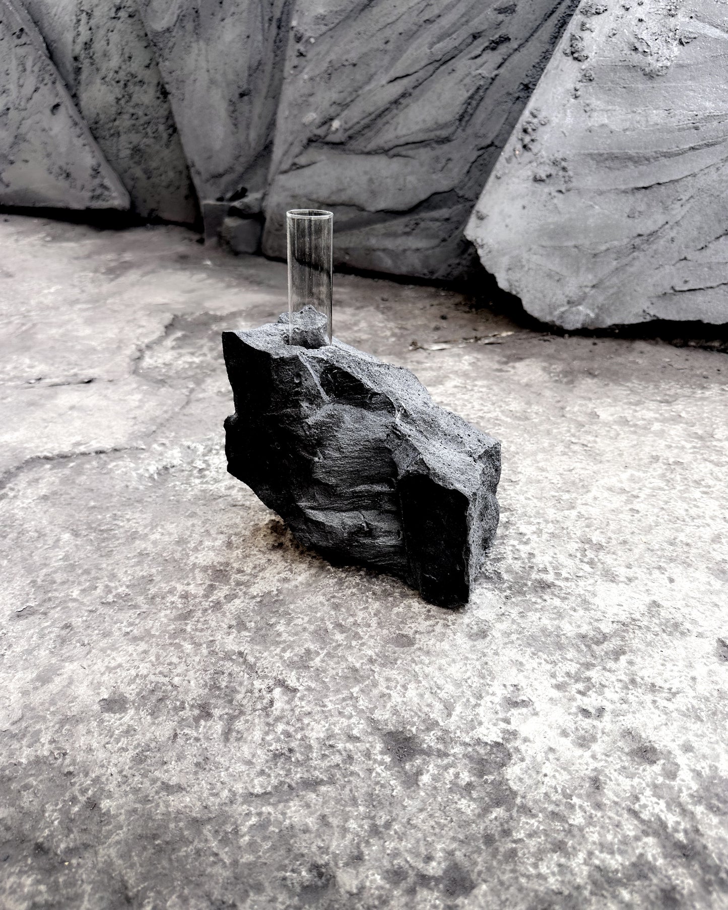 Black Concrete Flower Vases